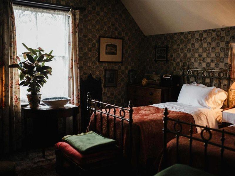 St Benedict - Victorian Bed And Breakfast Хейстингс Екстериор снимка