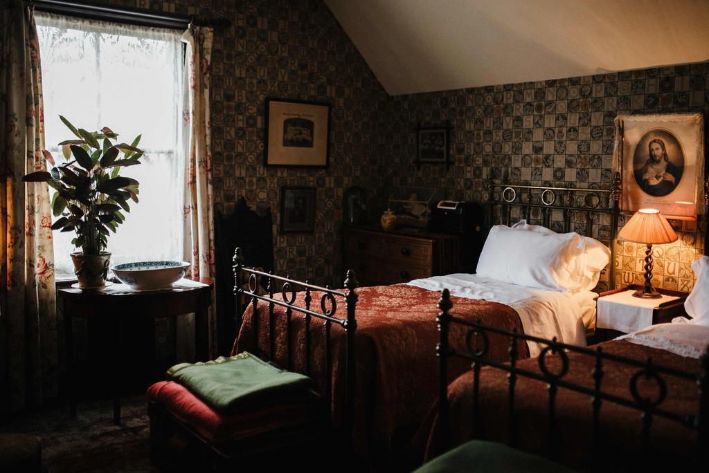 St Benedict - Victorian Bed And Breakfast Хейстингс Екстериор снимка